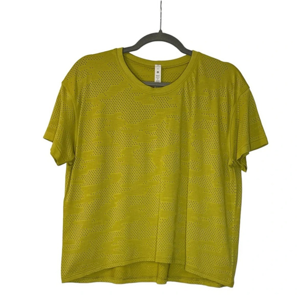 Lululemon Train To Be Short Sleeve Camo - Picture 6 of 10